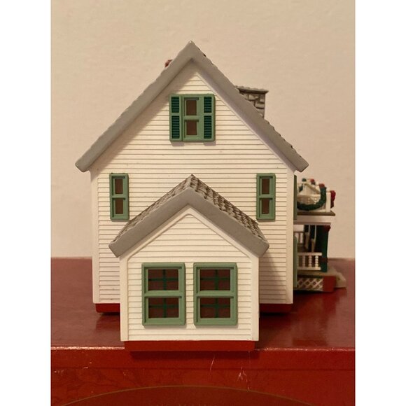 Sarah Plain and Tall LOT 4 Hallmark Holiday Christmas Village Houses 1994 - Picture 16 of 16